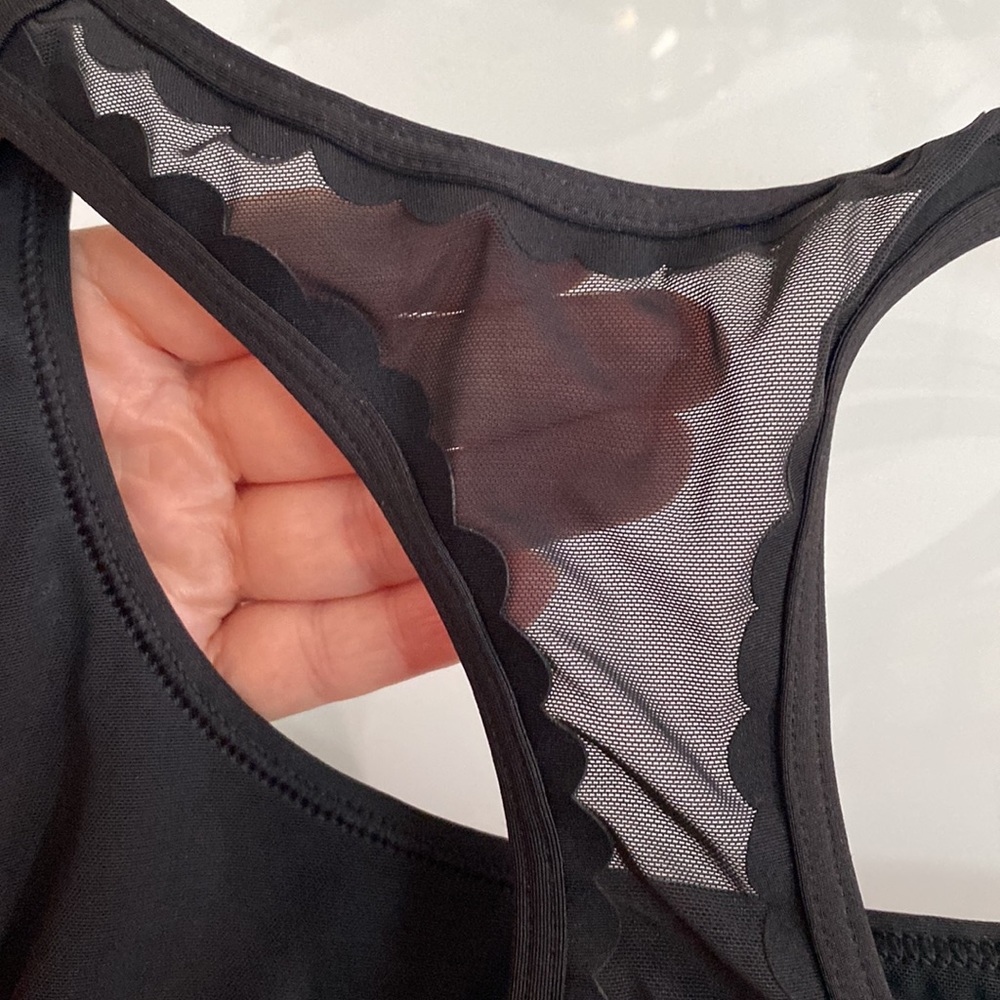 Racerback Sport BRA Victoria’s Secret ✨ - Picture 3 of 6